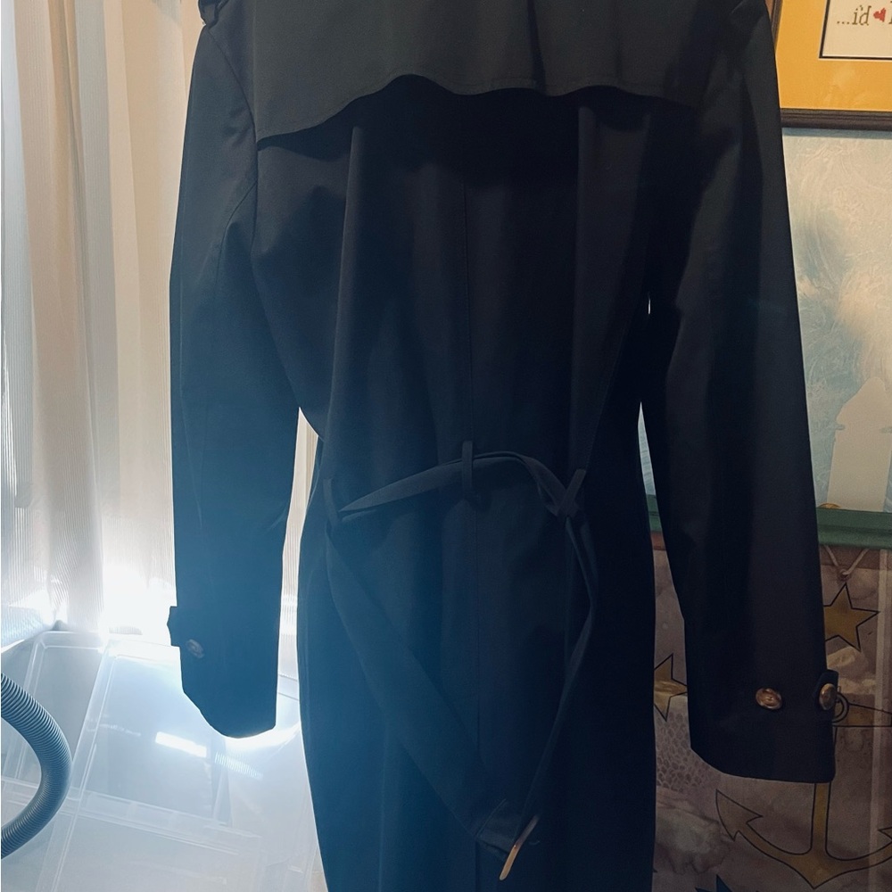 Talbots belted double breasted trench coat in lovely shade of navy blue! - Picture 4 of 5